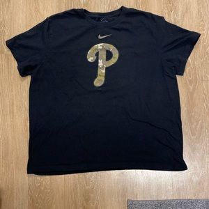 PHILLIES BASEBALL NIKE TEE!!